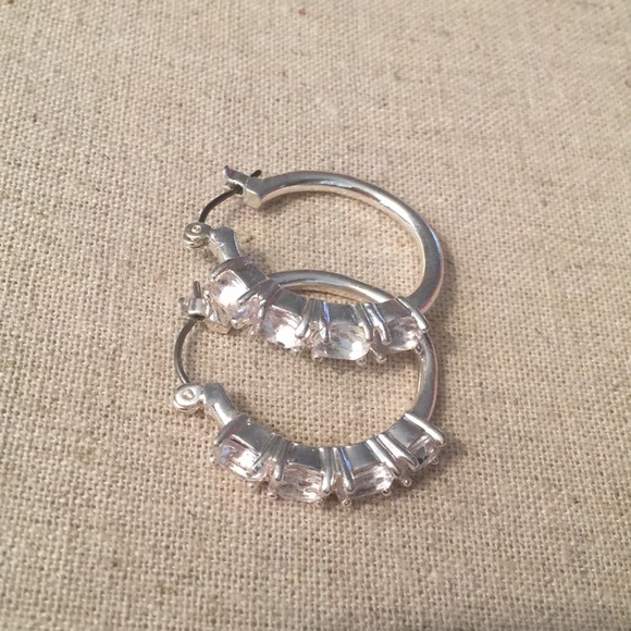 Earring bundle - Picture 4 of 4